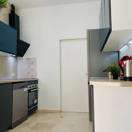 Atico Playa Centro Ciudad דירה